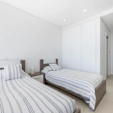 Coolhouses Algarve Luz, Casa Salgadeiras *